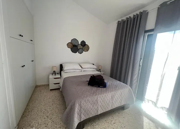 Natalia's Townhouse, Margarita Gardens 003