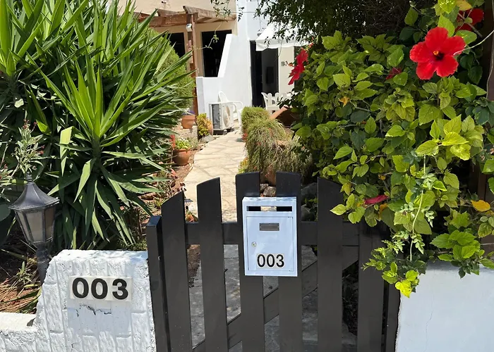 Natalia's Townhouse, Margarita Gardens 003 * Paphos