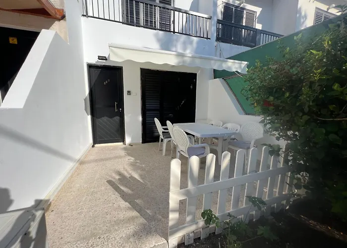 Natalia's Townhouse, Margarita Gardens 003 Paphos